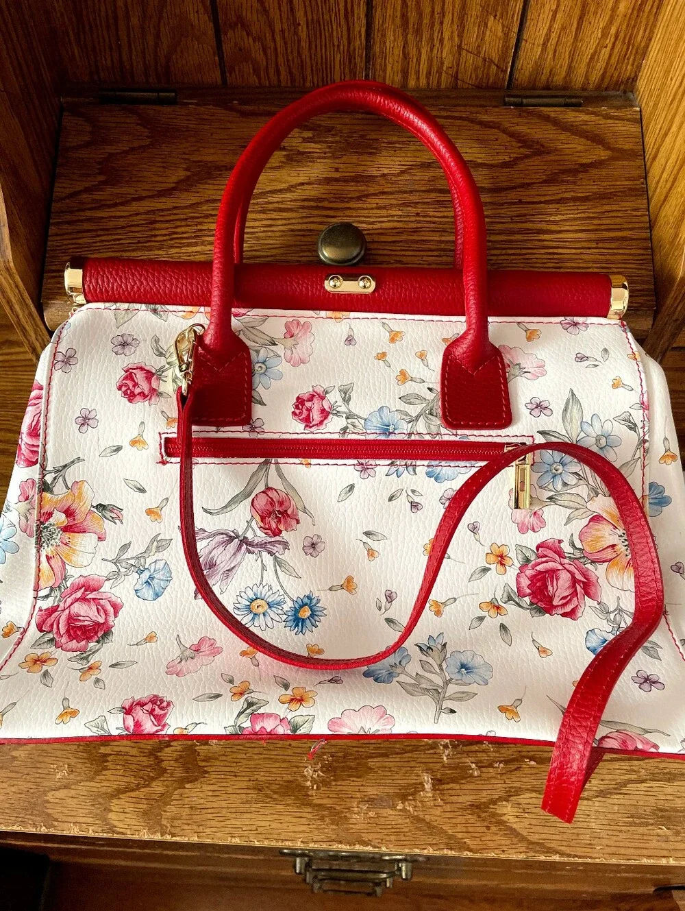 Renata Corsi stylish floral